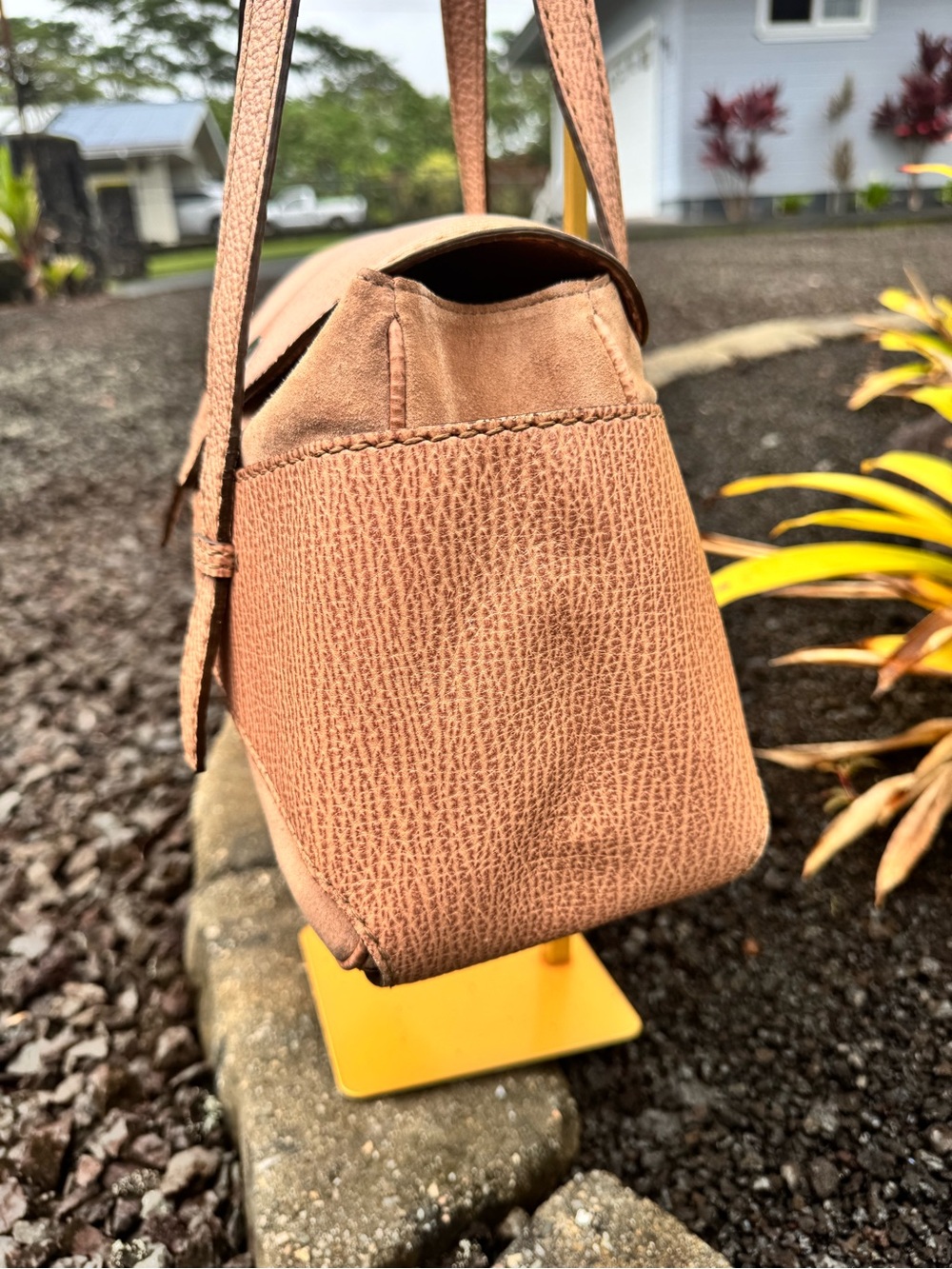TOD’S Vintage Italy Pink Pebbled Leather & Suede Shoulder Bag Quiet Luxury - Picture 3 of 15